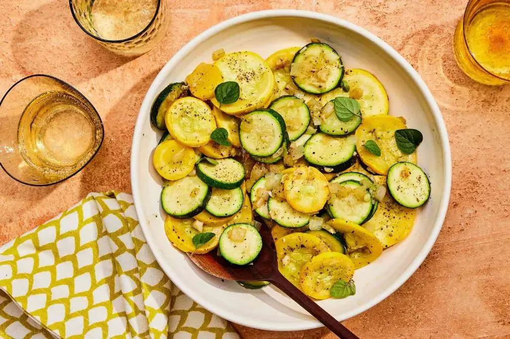 Yellow Squash and Zucchini Stir-Fry