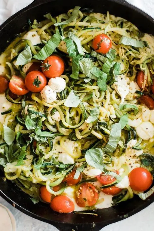 Zucchini Noodles with Mozzarella Pearls and Pesto
