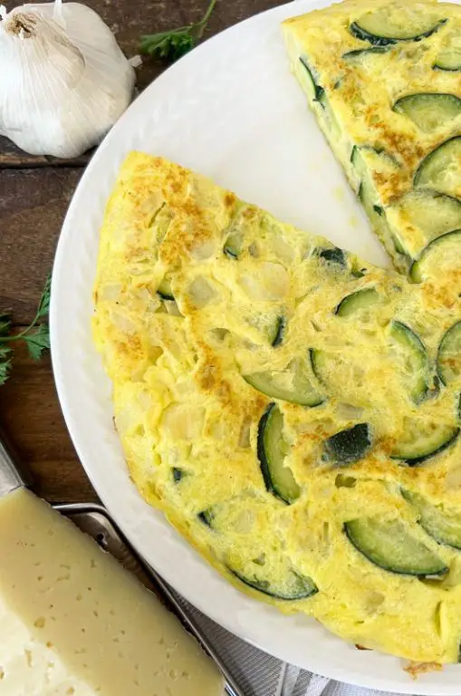 Zucchini and Cheese Omelette