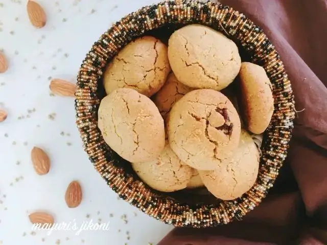Bajra Cookies with Almonds