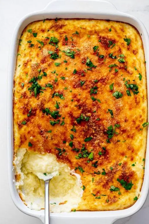 Baked Cheddar Cheese Grits