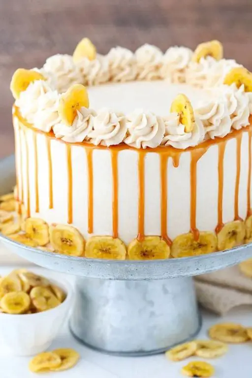 Banana Caramel Cake Fondant