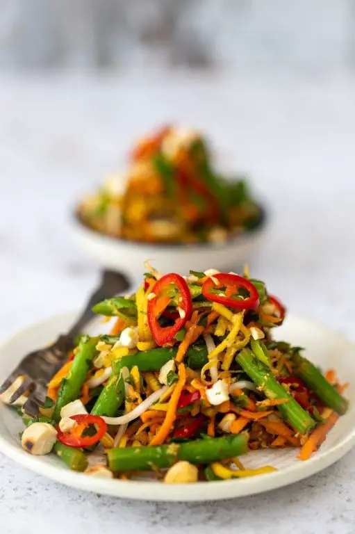 Bean Sprout and Carrot Salad