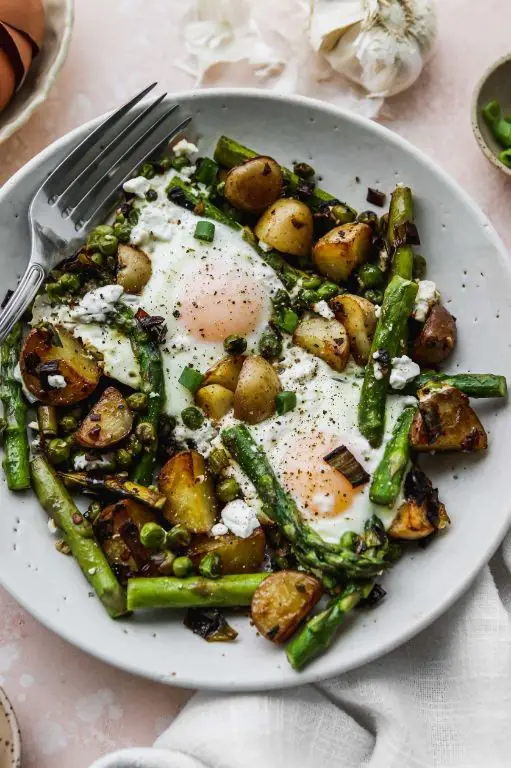 Canned Asparagus and Egg Breakfast Skillet