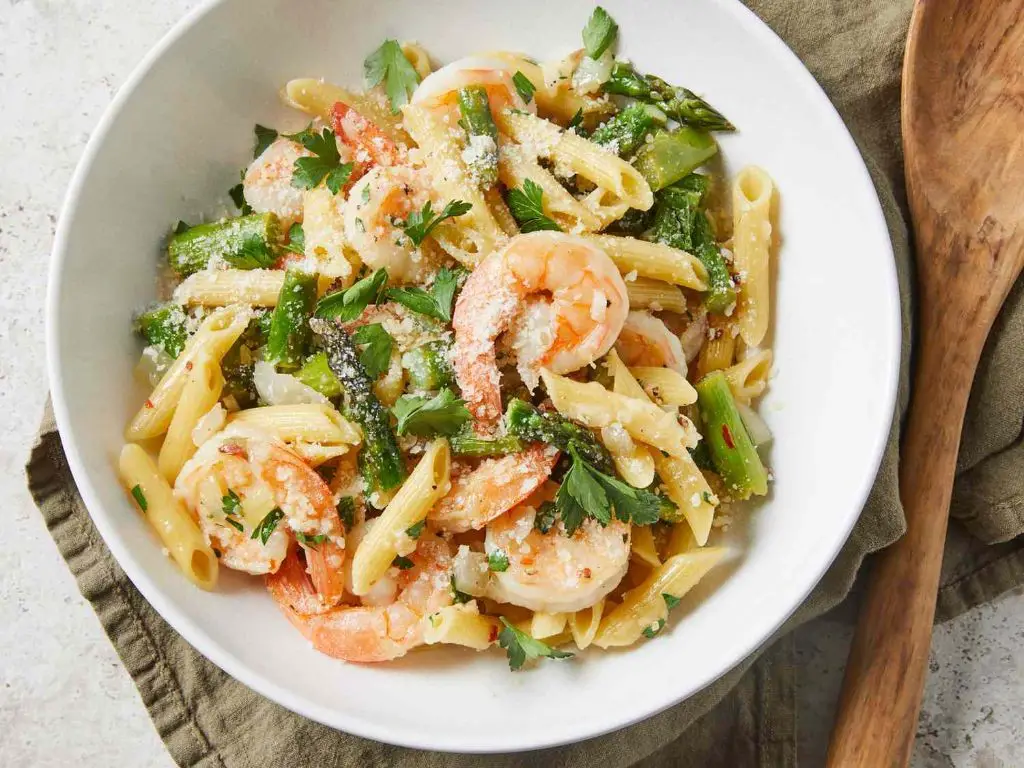 Canned Asparagus and Shrimp Pasta