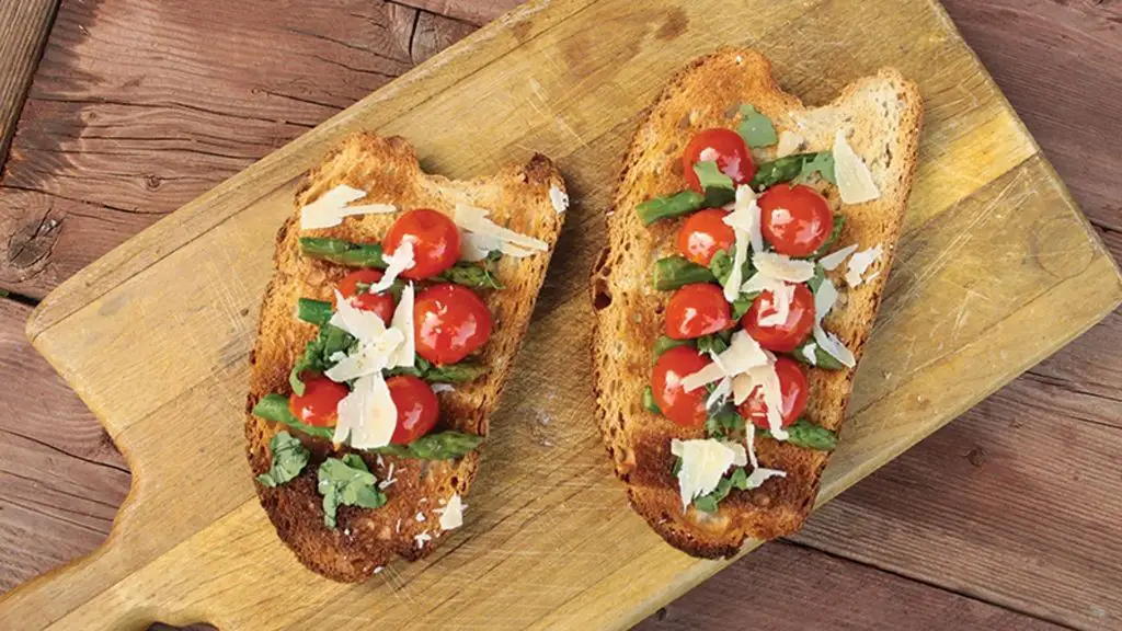 Canned Asparagus and Tomato Bruschetta