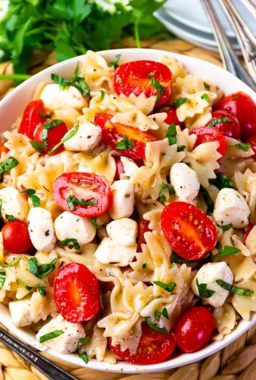 Caprese Macaroni Salad
