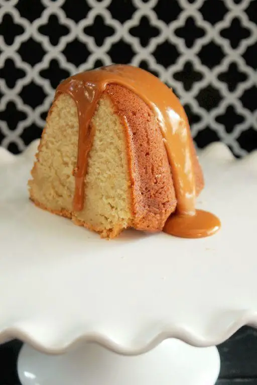 Caramel Drizzle Original Pound Cake