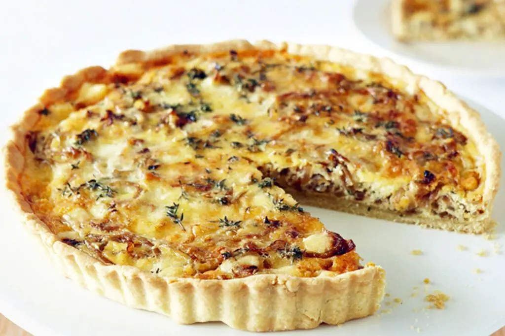 Cheddar Cheese and Caramelized Onion Tart