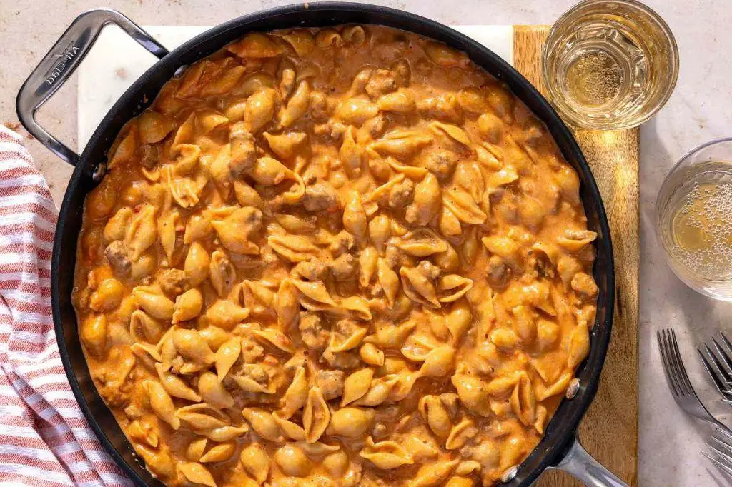 Cheesy Skillet Hamburger Pasta