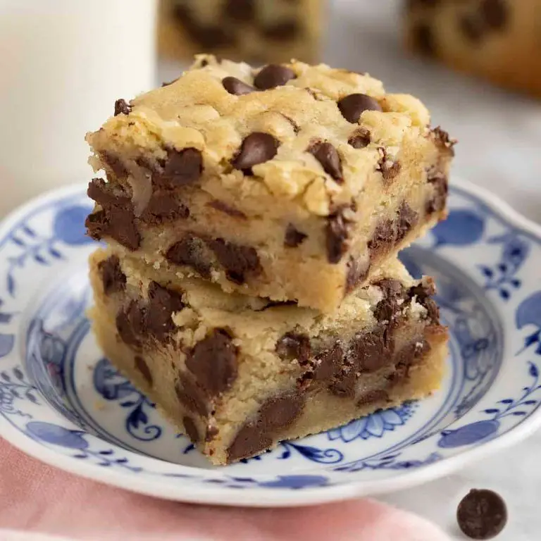 Chocolate Chip Cookie Dough Bars
