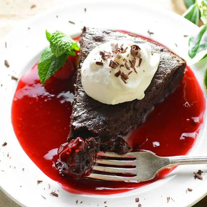 Chocolate Flourless Cake with Raspberry Glaze
