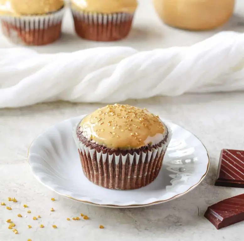 Chocolate Peanut Butter Quinoa Cupcakes