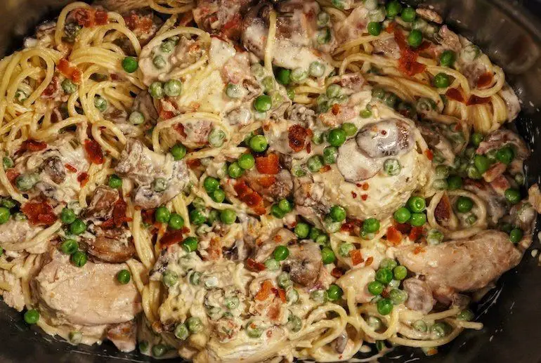 Crockpot Chicken Carbonara