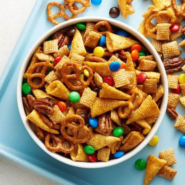 DIY Trail Mix with Sweet and Salty Ingredients