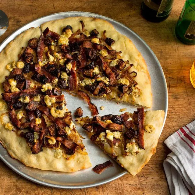 Fig and Caramelized Onion Pizza