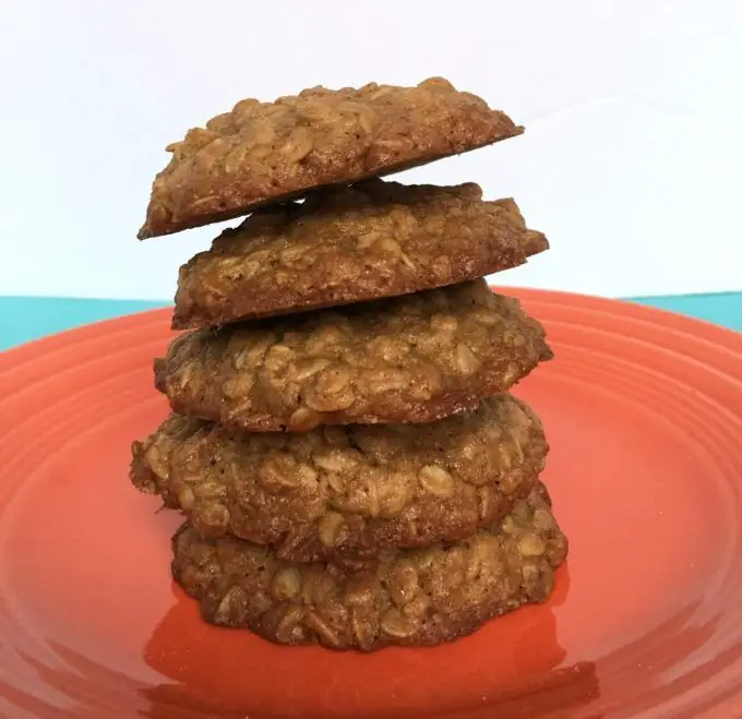 Fig and Cinnamon Oatmeal Cookies