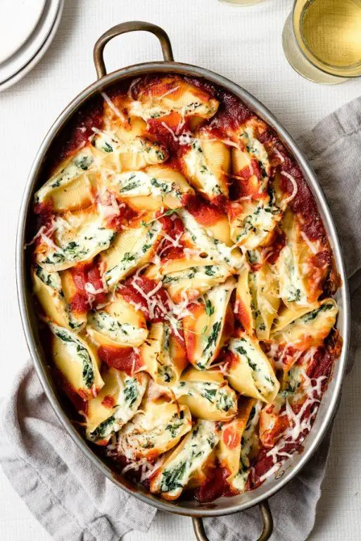 Fresh Mozzarella and Spinach Stuffed Shells
