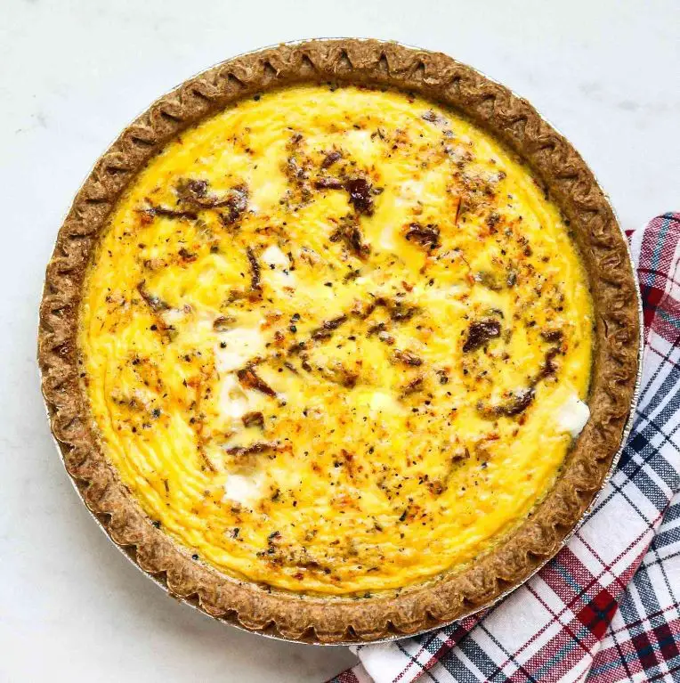 Fresh Mozzarella and Sun-Dried Tomato Quiche