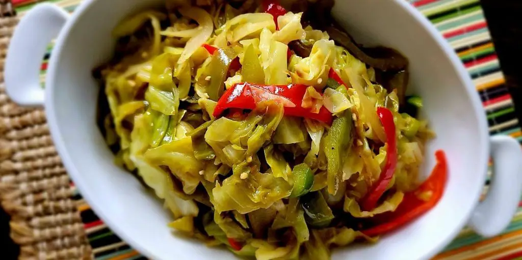 Fried Cabbage with Bell Peppers
