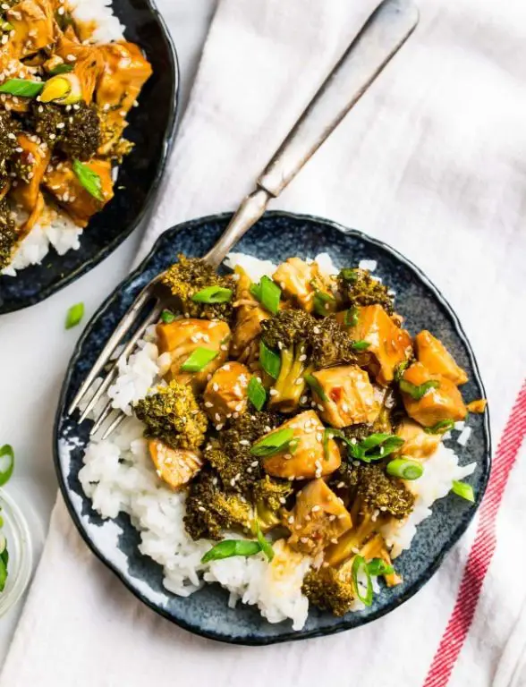 Ginger Soy Chicken and Broccoli Crockpot