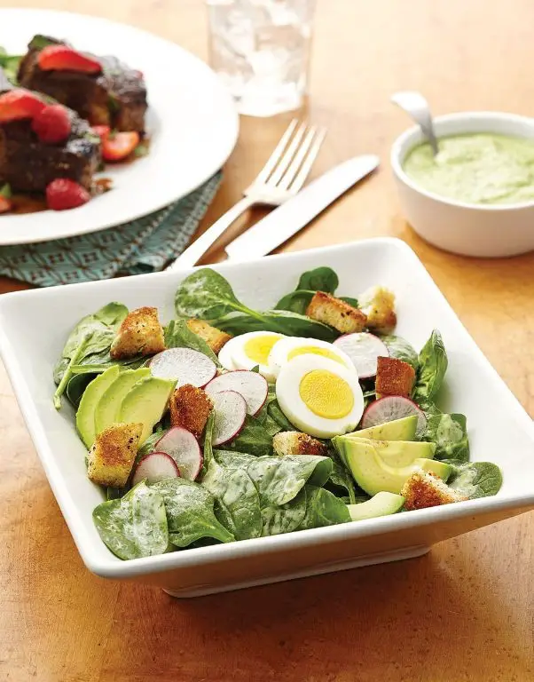 Green Goddess Dressing with Spinach and Basil