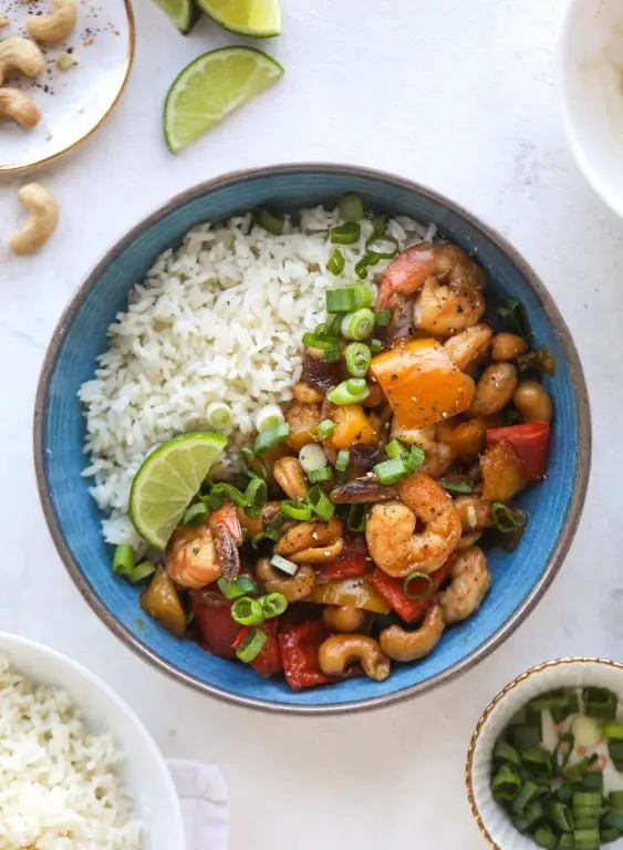 Green Mango and Cashew Stir-Fry