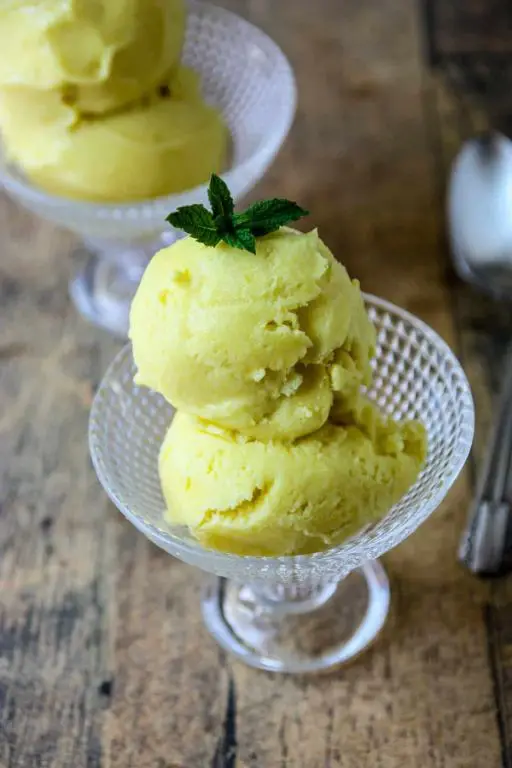 Green Mango and Coconut Ice Cream