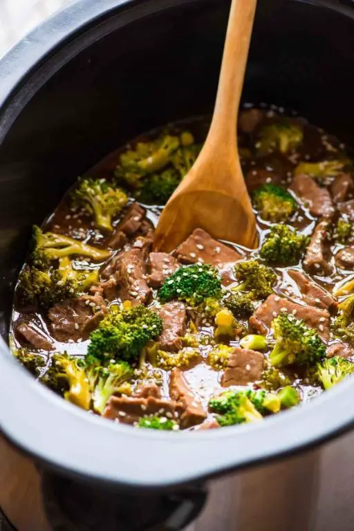 Healthy Slow Cooker Beef and Broccoli