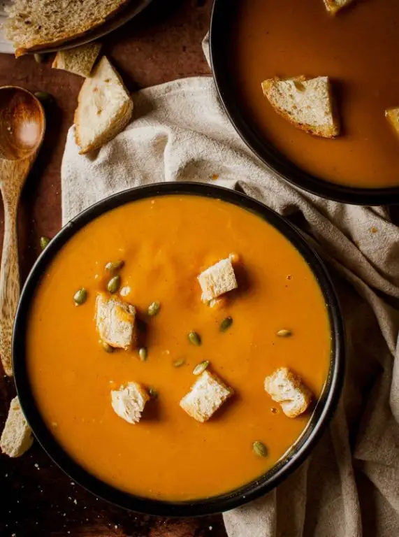 Healthy Slow Cooker Sweet Potato Soup