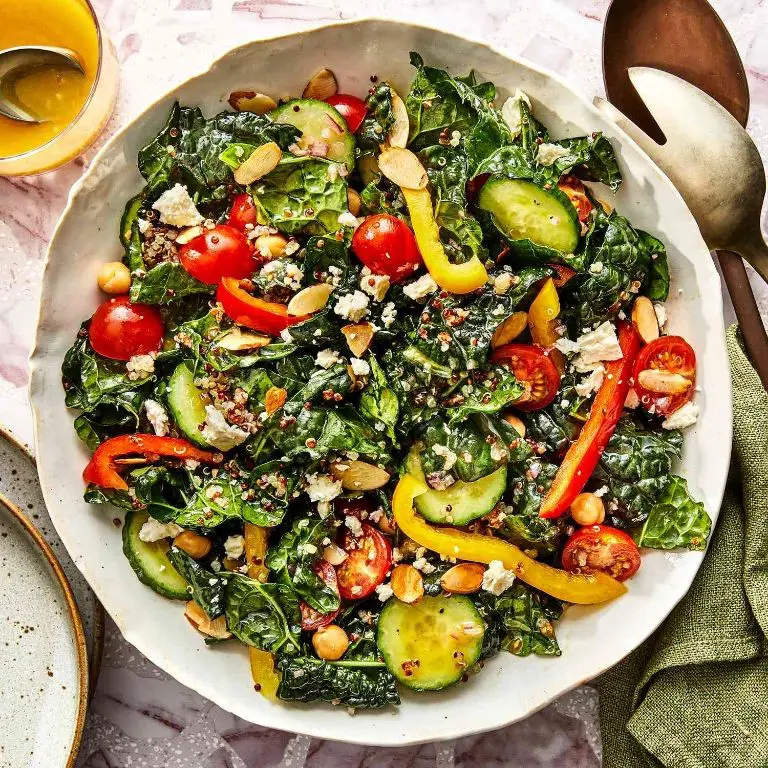 Kale and Quinoa Salad with Lemon Vinaigrette