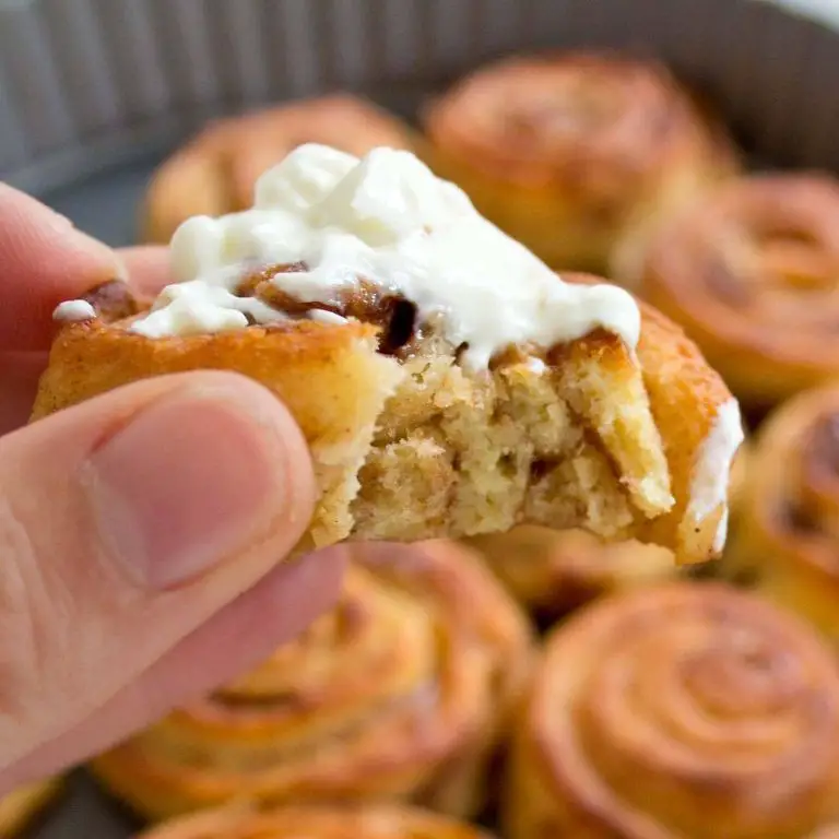 Keto Flour Cinnamon Rolls