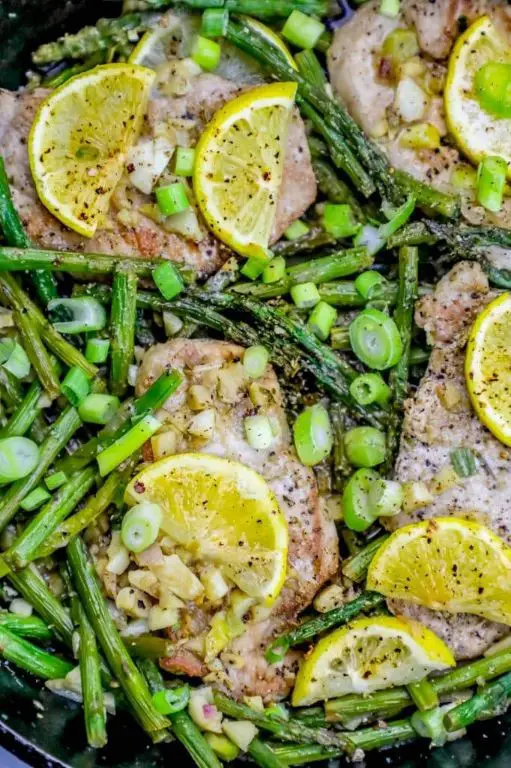 Lemon Pepper Pork Chops with Asparagus