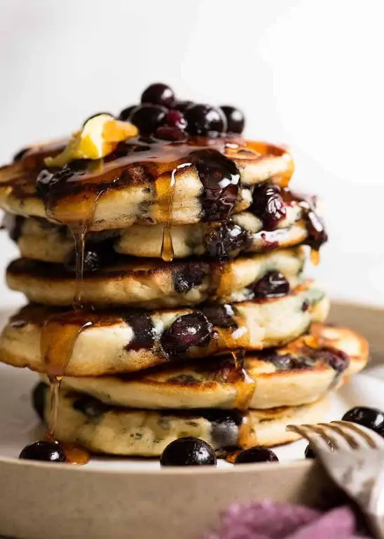 Little Bit Fluffy Blueberry Pancakes