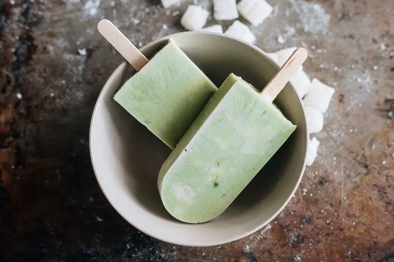 Matcha Green Tea Yogurt Popsicles