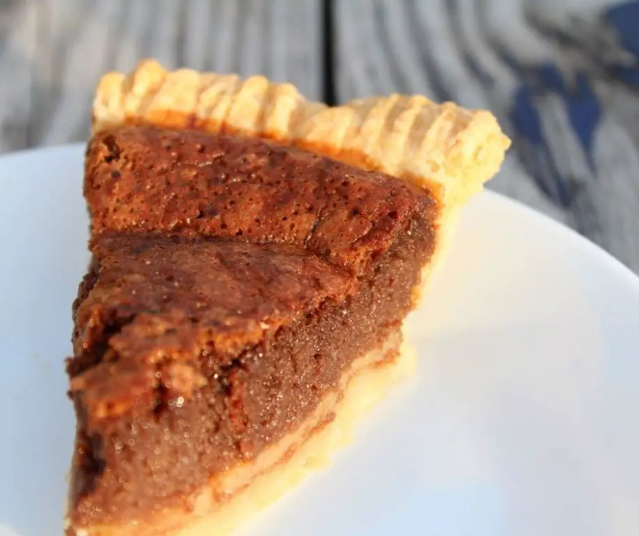 Mesquite Flour Pie Crust for Pumpkin Pie