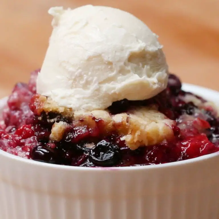 Mixed Fruit Cobbler in the Slow Cooker