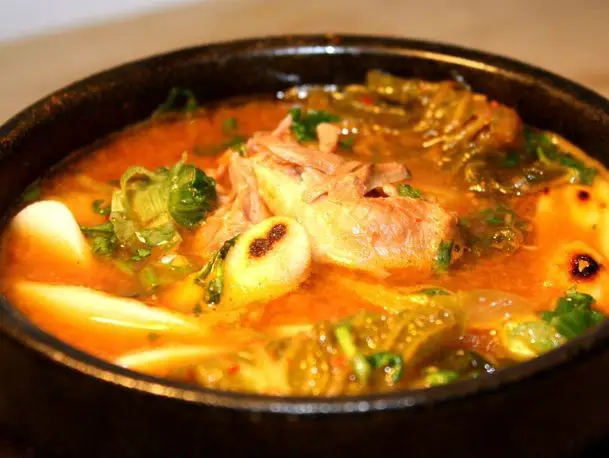 Momofuku Kimchi Noodle Soup