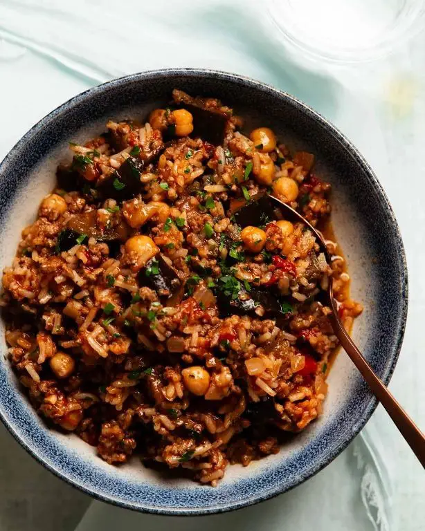 One-Pot Ground Beef and Rice Pilaf