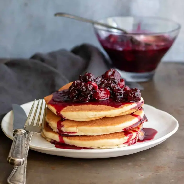 Pancakes with fruit compote