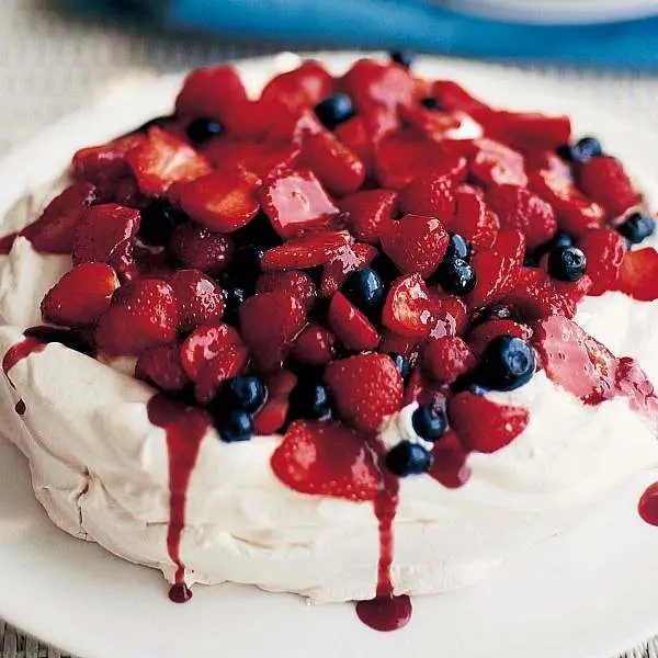 Pavlova with Fresh Berries