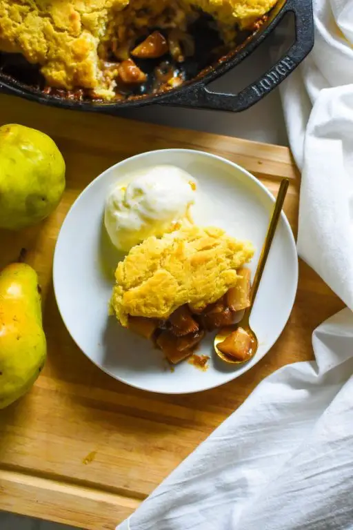 Pear Ginger Crockpot Cobbler