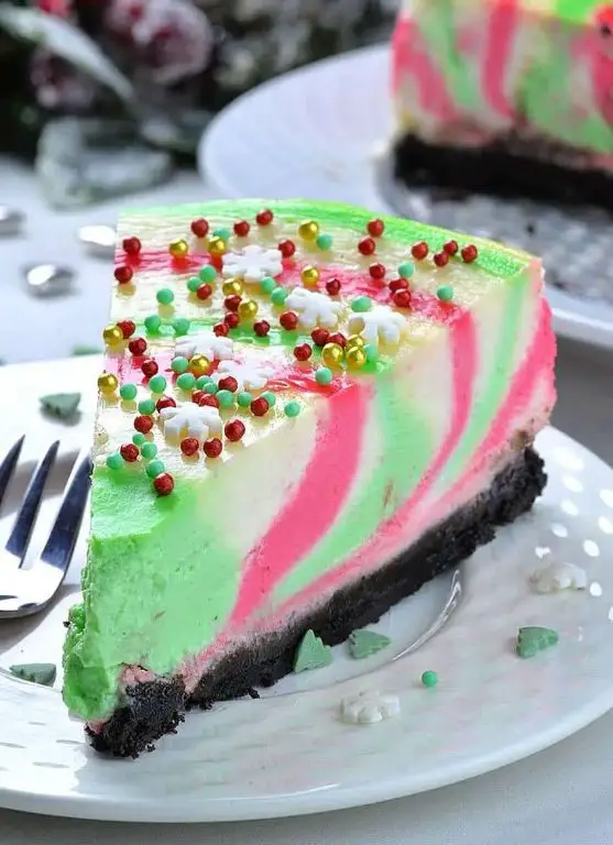 Peppermint Swirl Christmas Cheesecake