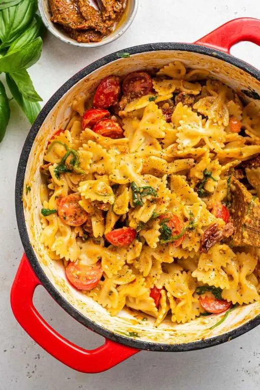Pesto Pasta with Sun-Dried Tomatoes