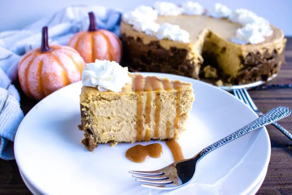 Pumpkin Spice Cheesecake with Gingersnap Crust