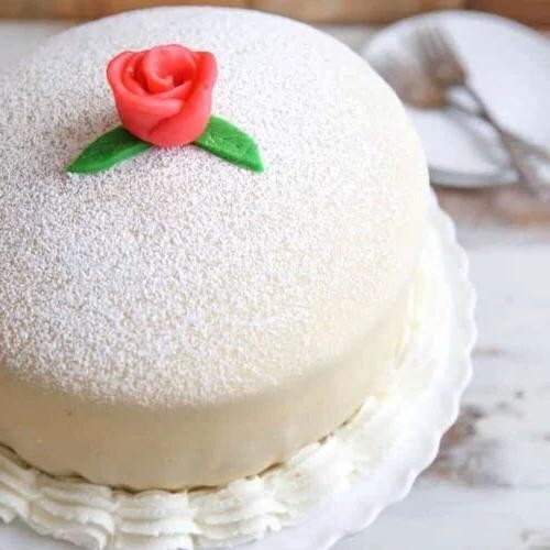 Raspberry Vanilla Princess Cake
