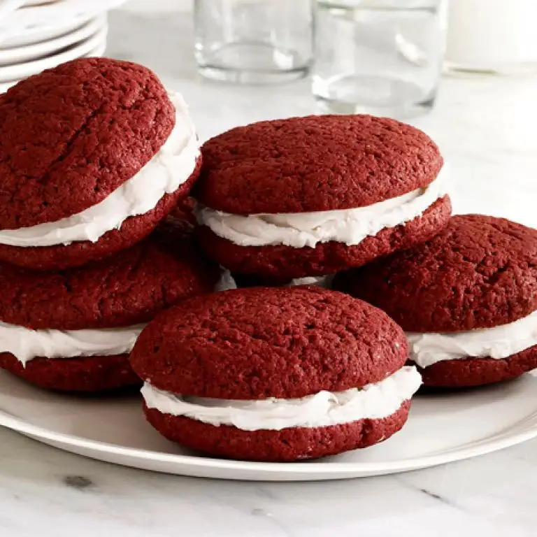 Red Velvet Whoopie Pies