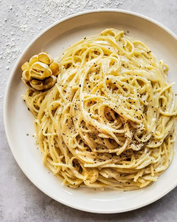 Roasted Garlic Alfredo Macaroni