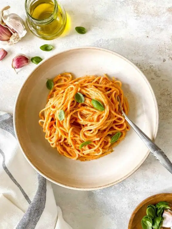Roasted Red Pepper Ricotta Pasta