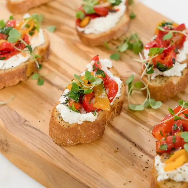 Roasted Red Pepper and Goat Cheese Straws